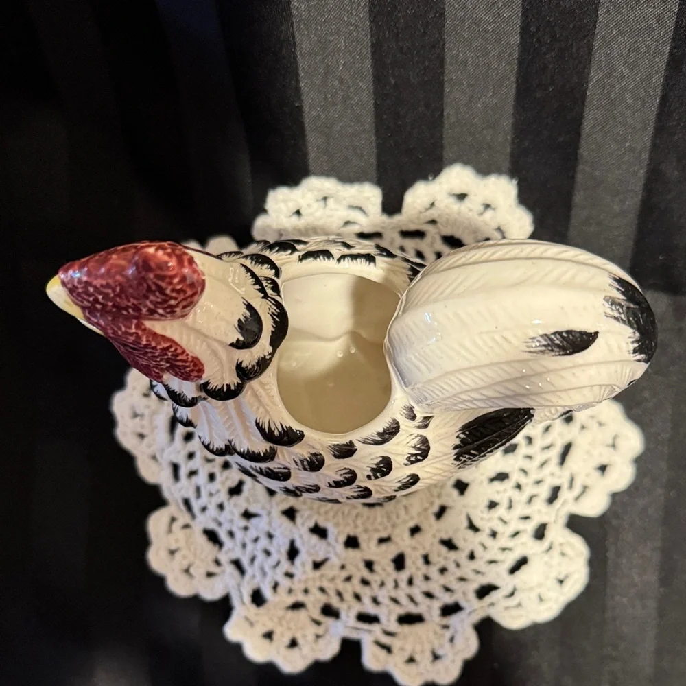 Realistic Looking Vintage Ceramic Rooster Creamer or Planter - Picture 11 of 16